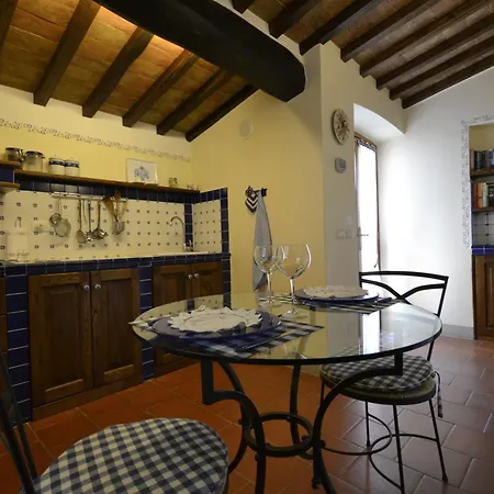 Valentino * קורטונה